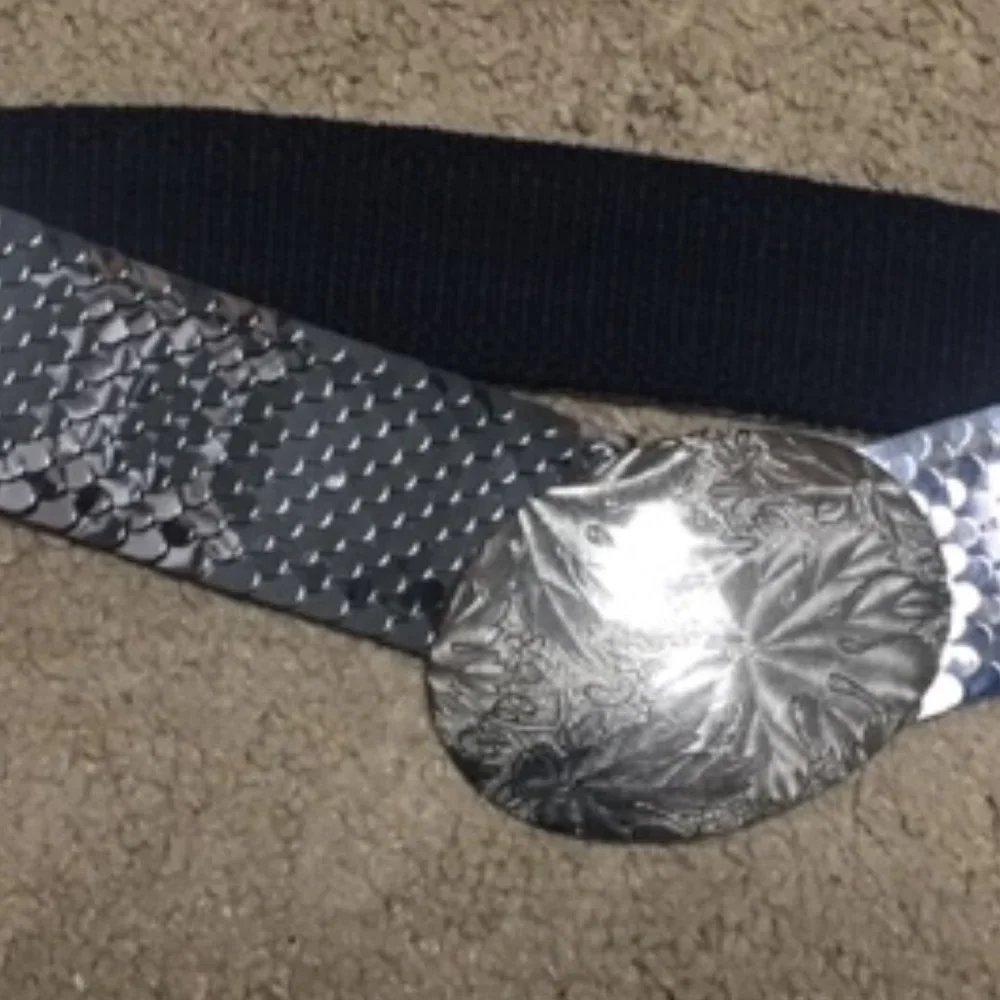 VTG 90's Shiny Silver Metal Reptile Scale Stretch Elastic Belt Silver Buckle